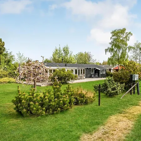 Prázdninový dům Three-bedroom In Sydals Skovbyballe