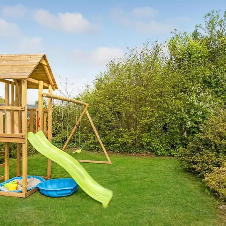 Three-bedroom In Sydals Hébergement de vacances